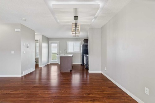409 Copperpond Landing Se, Calgary, AB - Indoor