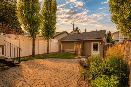 3611 Parkhill Street Sw, Calgary, AB - Outdoor