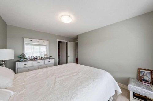 116 Savanna Walk Ne, Calgary, AB - Indoor Photo Showing Bedroom