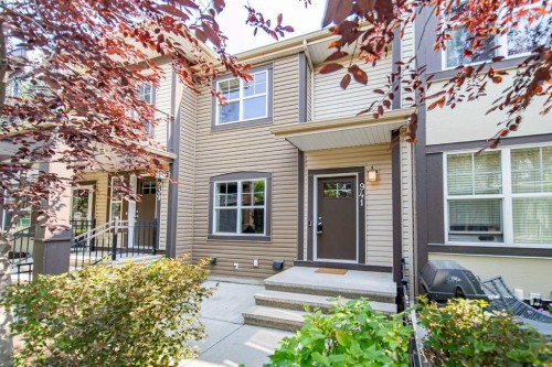 941 Mckenzie Towne Manor Se, Calgary, AB - Outdoor With Facade