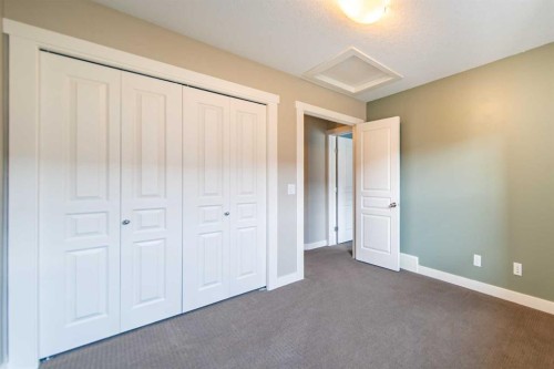 941 Mckenzie Towne Manor Se, Calgary, AB - Indoor