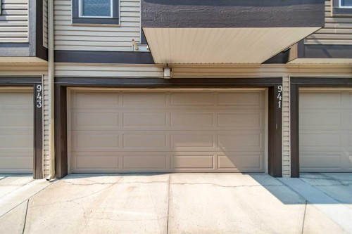 941 Mckenzie Towne Manor Se, Calgary, AB - Outdoor With Exterior