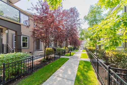 941 Mckenzie Towne Manor Se, Calgary, AB - Outdoor