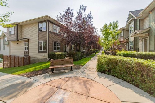 941 Mckenzie Towne Manor Se, Calgary, AB - Outdoor
