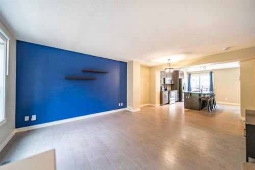 941 Mckenzie Towne Manor Se, Calgary, AB - Indoor