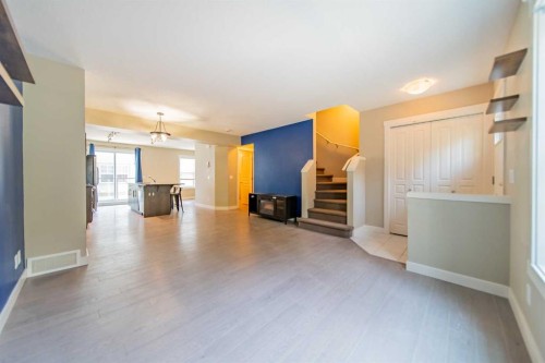 941 Mckenzie Towne Manor Se, Calgary, AB - Indoor