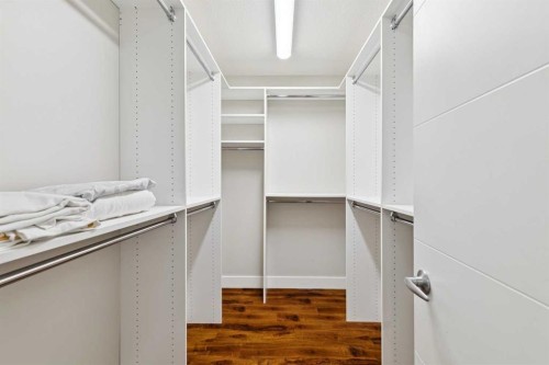 58 Candle Terrace Sw, Calgary, AB - Indoor With Storage
