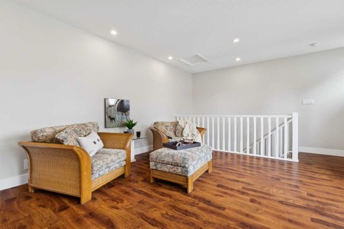 58 Candle Terrace Sw, Calgary, AB - Indoor