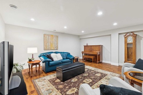 58 Candle Terrace Sw, Calgary, AB - Indoor