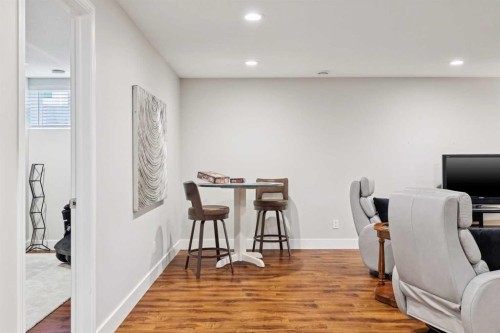 58 Candle Terrace Sw, Calgary, AB - Indoor