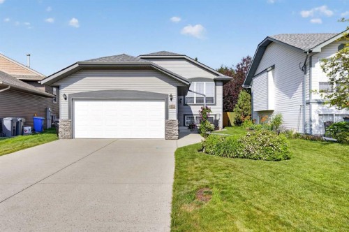 109 Willow Green  Olds, AB T4H 1Y8