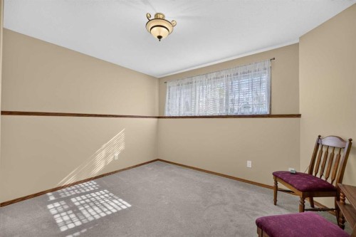 109 Willow Green, Olds, AB - Indoor Photo Showing Other Room