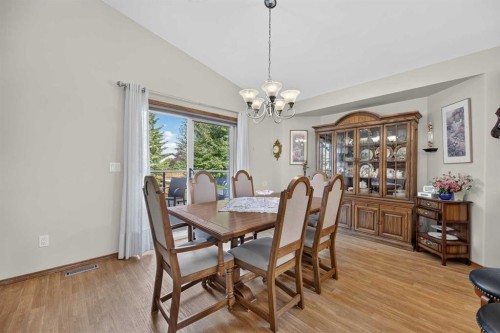 109 Willow Green, Olds, AB - Indoor Photo Showing Dining Room