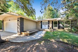 224 Varsity Crescent NW Calgary, AB T3B 2Z6