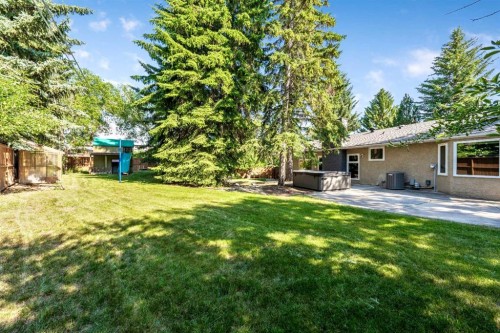 224 Varsity Crescent Nw, Calgary, AB - Outdoor
