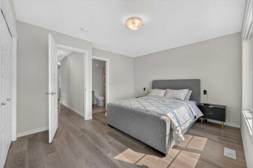 709-474 Seton Circle Se, Calgary, AB - Indoor Photo Showing Bedroom