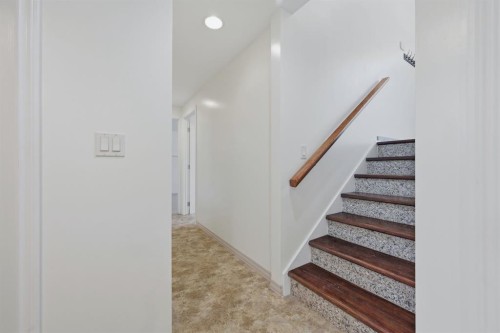 248 Parkland Crescent Se, Calgary, AB - Indoor Photo Showing Other Room