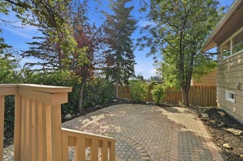 248 Parkland Crescent Se, Calgary, AB - Outdoor