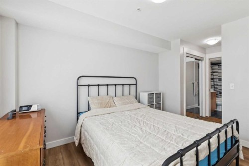 5103-302 Skyview Ranch Drive Ne, Calgary, AB - Indoor Photo Showing Bedroom