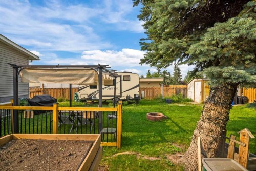 113 Spring Haven Court Se, Airdrie, AB - Outdoor