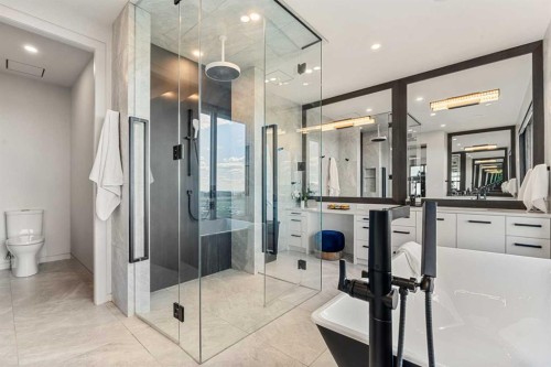 315 Aspen Ridge Place Sw, Calgary, AB - Indoor Photo Showing Bathroom