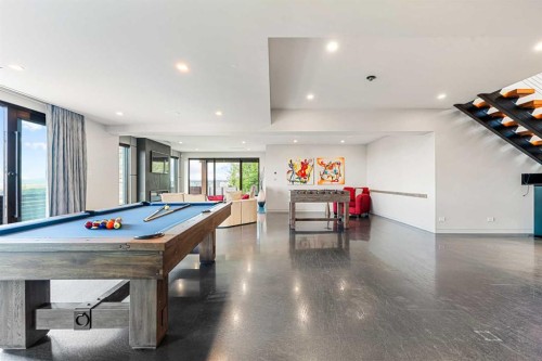 315 Aspen Ridge Place Sw, Calgary, AB - Indoor Photo Showing Other Room
