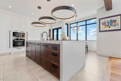 315 Aspen Ridge Place Sw, Calgary, AB - Indoor Photo Showing Kitchen