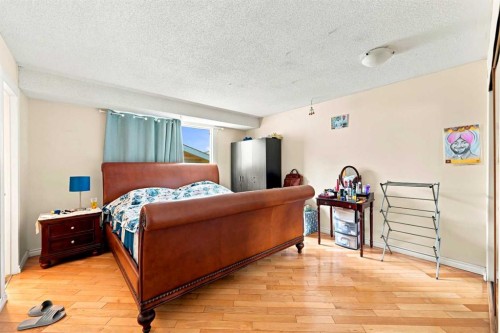 619 Whiteridge Road Ne, Calgary, AB - Indoor Photo Showing Bedroom