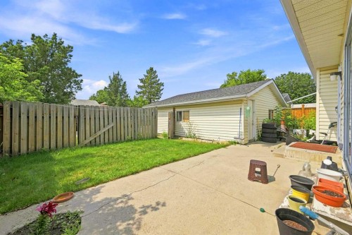 619 Whiteridge Road Ne, Calgary, AB - Outdoor
