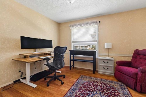 1824 Lake Bonavista Drive Se, Calgary, AB - Indoor