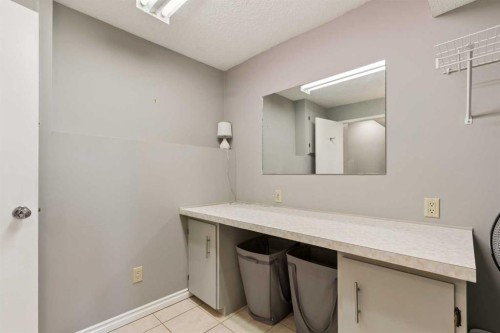 1824 Lake Bonavista Drive Se, Calgary, AB - Indoor