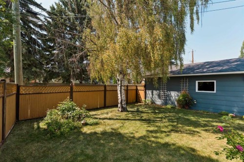 1824 Lake Bonavista Drive Se, Calgary, AB - Outdoor