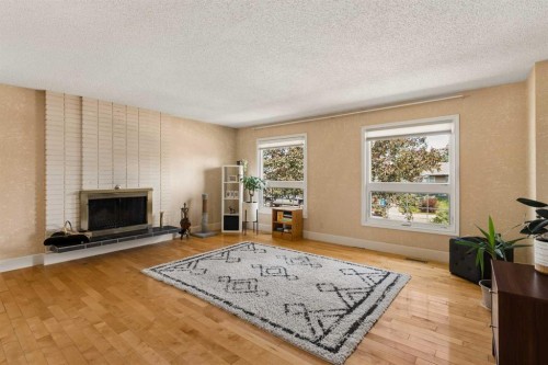 1824 Lake Bonavista Drive Se, Calgary, AB - Indoor Photo Showing Living Room