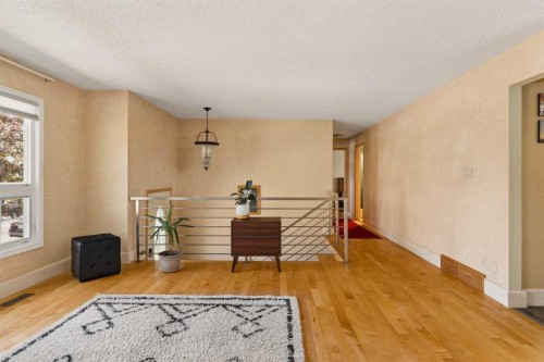1824 Lake Bonavista Drive Se, Calgary, AB - Indoor