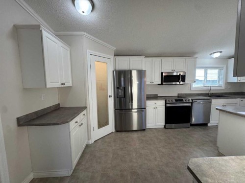 18 Mckay Place, Blackfalds, AB 