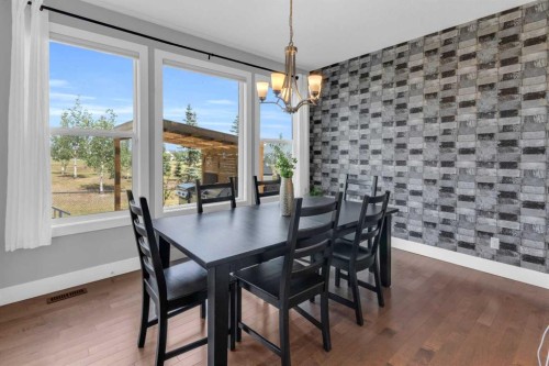 286 Nolan Hill Boulevard Nw, Calgary, AB - Indoor Photo Showing Dining Room