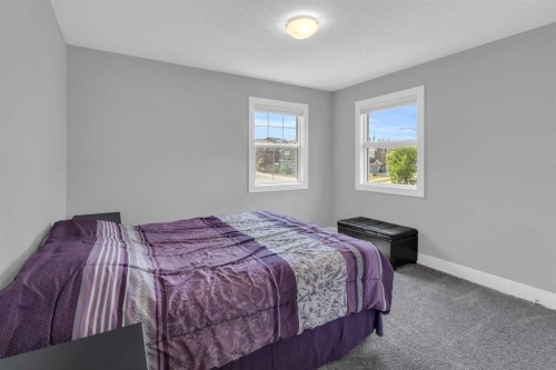 286 Nolan Hill Boulevard Nw, Calgary, AB - Indoor Photo Showing Bedroom