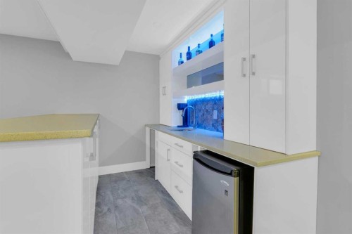 286 Nolan Hill Boulevard Nw, Calgary, AB - Indoor