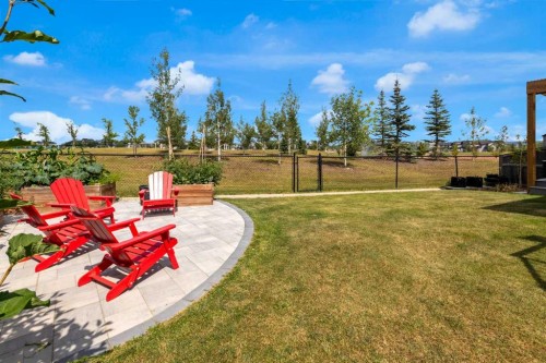 286 Nolan Hill Boulevard Nw, Calgary, AB - Outdoor