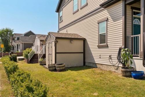 1037 New Brighton Park Se, Calgary, AB - Outdoor