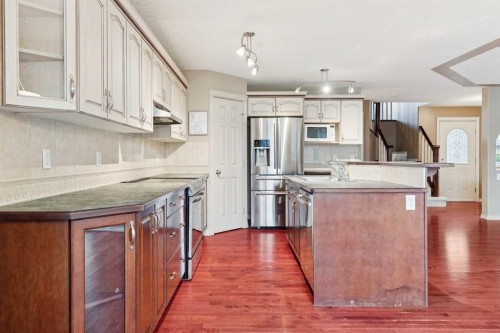 763 Cimarron Close, Okotoks, AB 