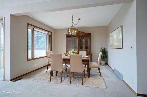 52 Edgeland Road Nw, Calgary, AB - Indoor Photo Showing Dining Room