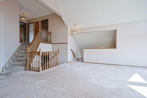 52 Edgeland Road Nw, Calgary, AB - Indoor Photo Showing Other Room