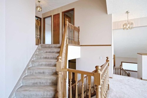 52 Edgeland Road Nw, Calgary, AB - Indoor Photo Showing Other Room