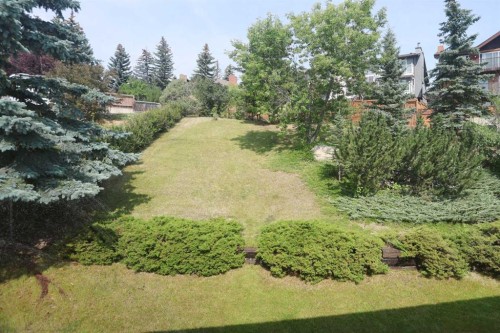 52 Edgeland Road Nw, Calgary, AB - Outdoor