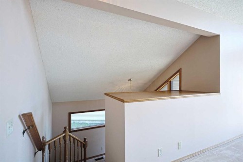 52 Edgeland Road Nw, Calgary, AB - Indoor Photo Showing Other Room