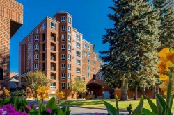 7101-400 Eau Claire Avenue SW Calgary, AB T2P 4X2