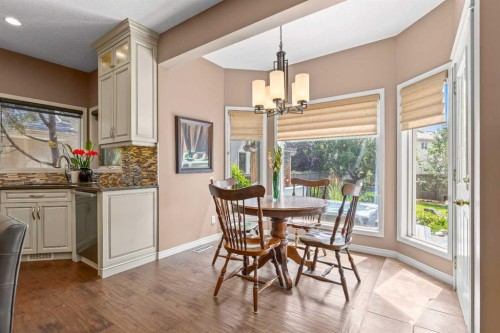 58 Mt Gibraltar Place Se, Calgary, AB - Indoor Photo Showing Dining Room