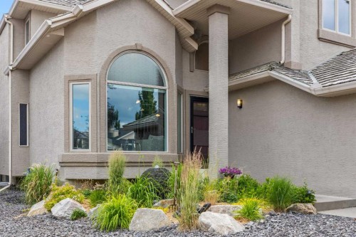 58 Mt Gibraltar Place Se, Calgary, AB - Outdoor