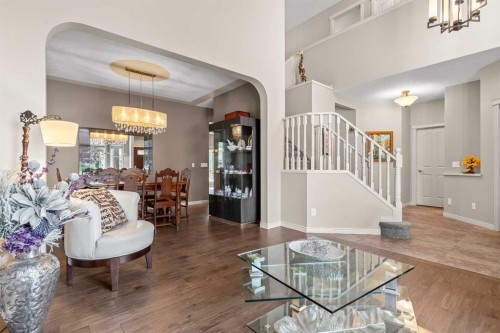 58 Mt Gibraltar Place Se, Calgary, AB - Indoor Photo Showing Living Room